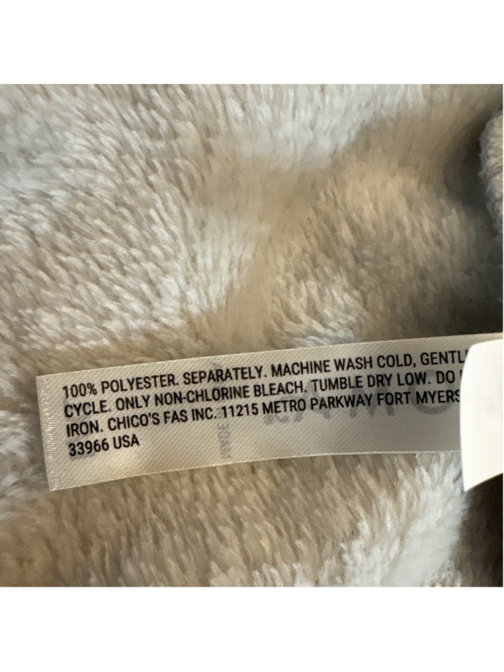 Soma Embraceable Plush Short Robe L/XL Quiet Gray - Picture 7 of 7